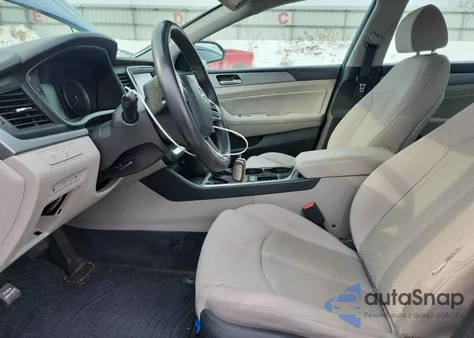 2018 Hyundai Sonata Sport z USA, uszkodzony, nr VIN 5NPE34AF7JH623384